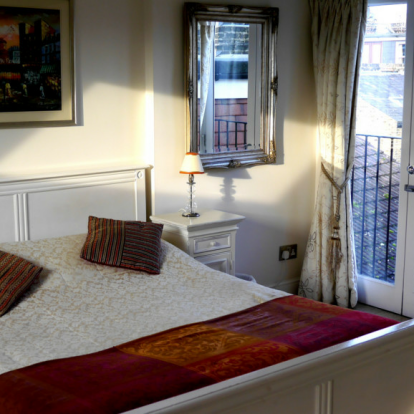 *Goodenough Guesthouse Hotel