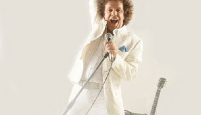 Leo Sayer: the Show Must Go On